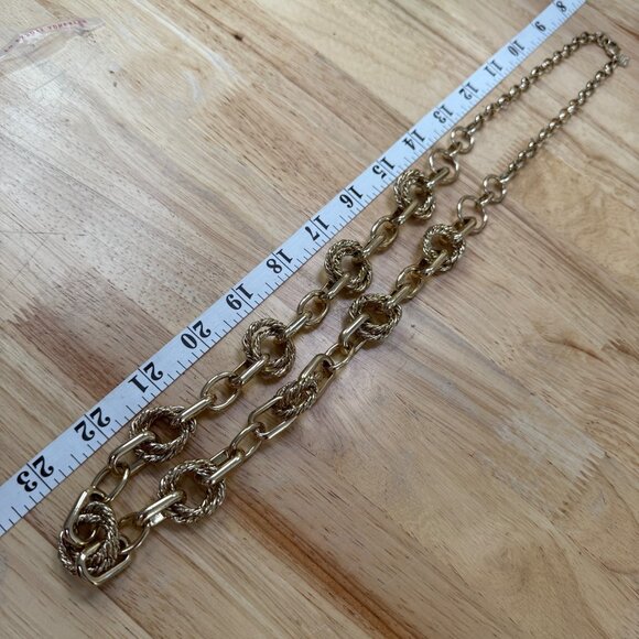 Gold-Tone Chain Link Necklace With Textured Rope Accents, Casual, Normcore - Picture 4 of 9